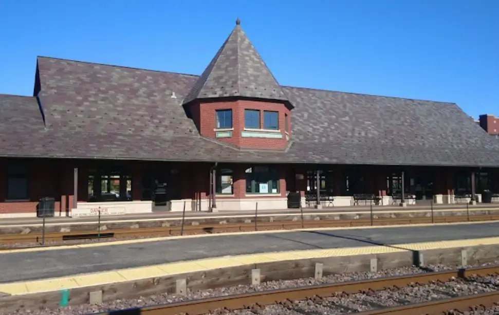 Downtown Arlington Heights Metra train station