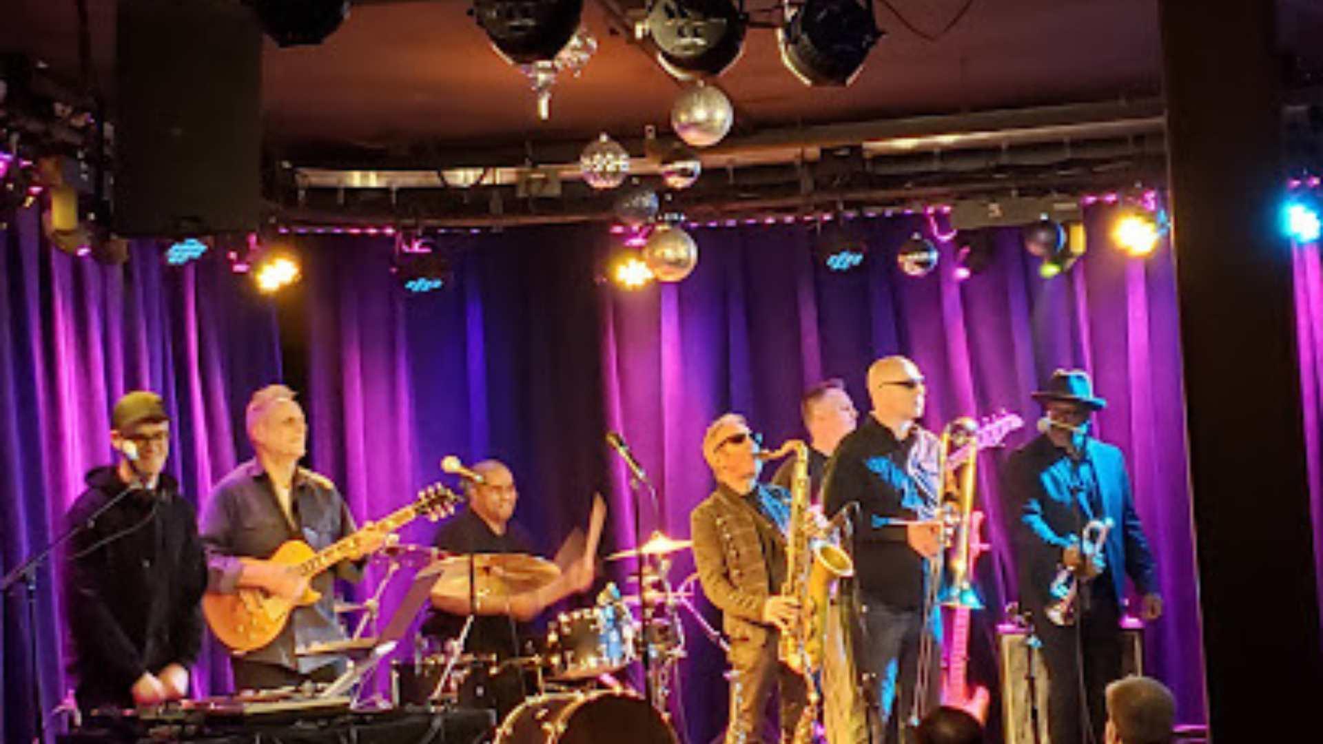 Hey Nonny Live Music + Local Kitchen